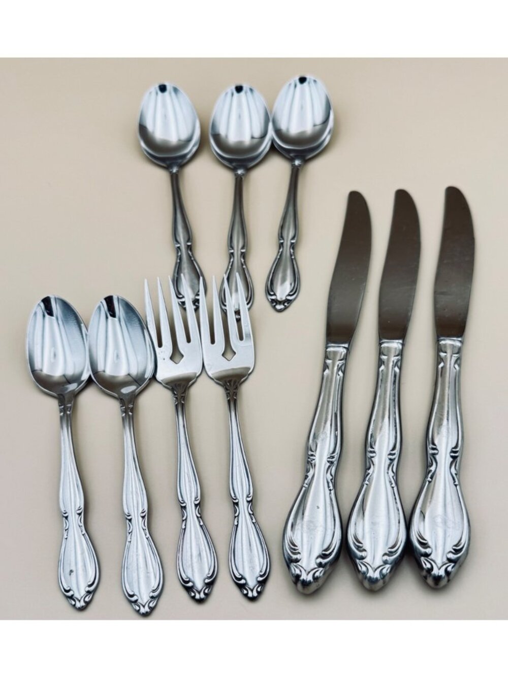 10 Piece Oneida Stainless Steel STRATHMORE Assorted Flatware Deluxe Replacement